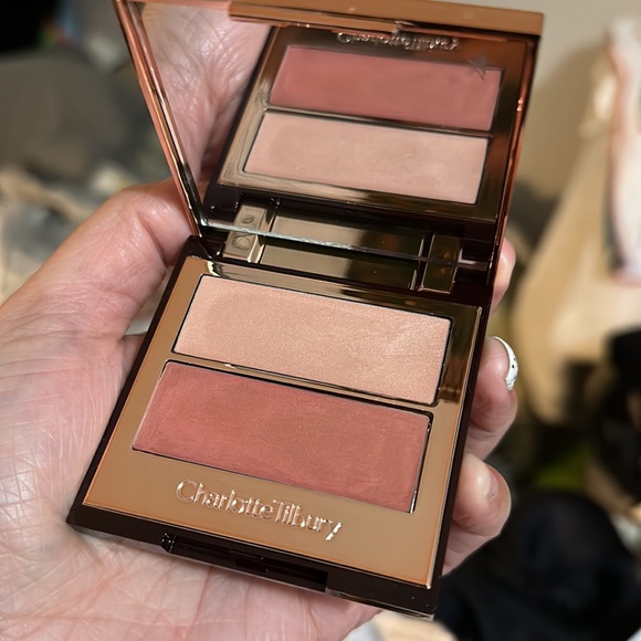 Charlotte tilbury blush - Picture 2 of 3